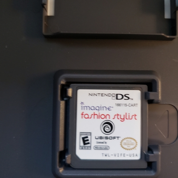 💕3/$20 CLOSET CLEAROUT Fashion Stylist DS Game - Picture 4 of 5